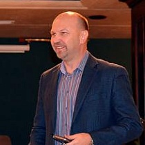 Валерий Пивоваров